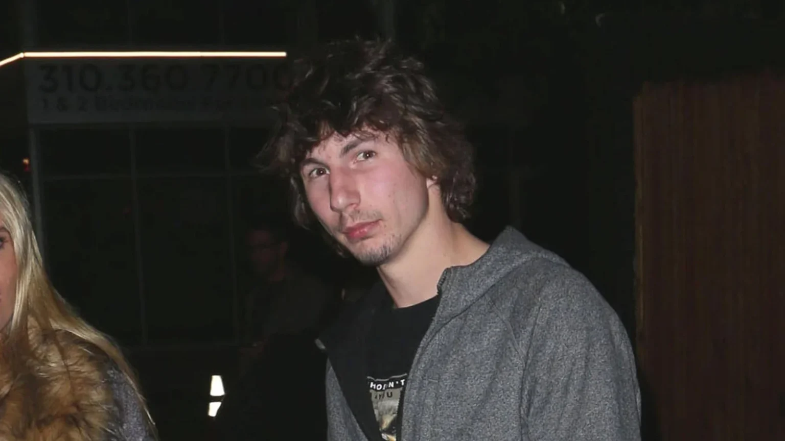 Parker Schnabel Freundin: Gibt es eine Frau an seiner Seite? parker schnabel freundin